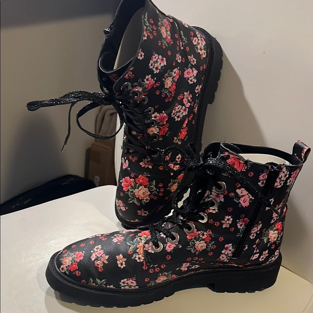 Zara floral Black Combat Boots 39